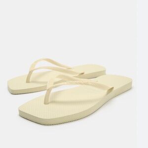 Havaianas x ZARA Sandals in Cream